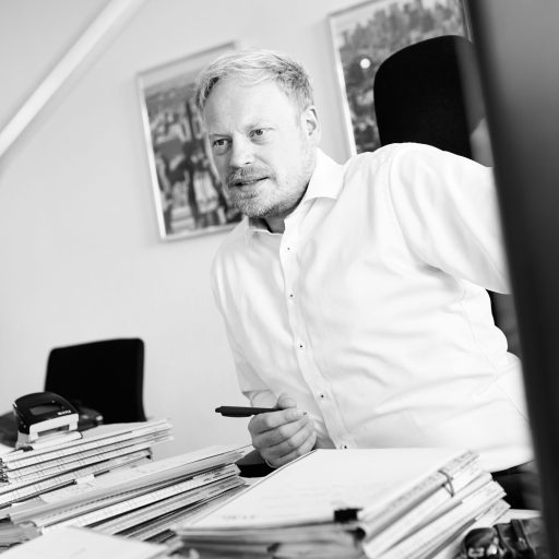 Spezialist_Hennecke_hoch